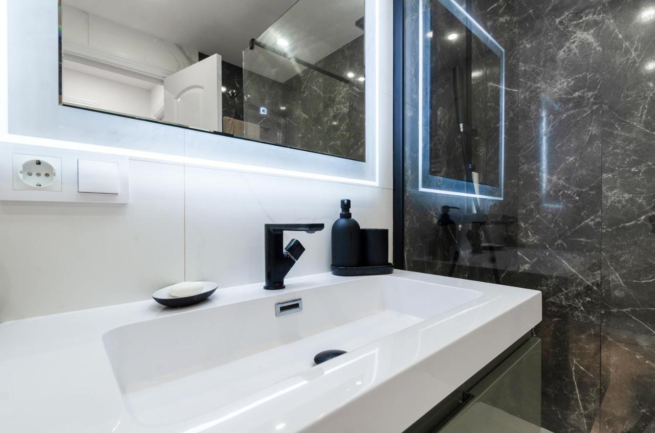 Luxury Blue Coast Seaside Retreat Marbella Apartment Ngoại thất bức ảnh