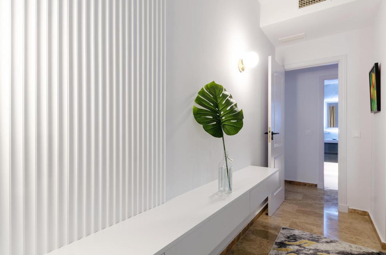 Luxury Blue Coast Seaside Retreat Marbella Apartment Ngoại thất bức ảnh
