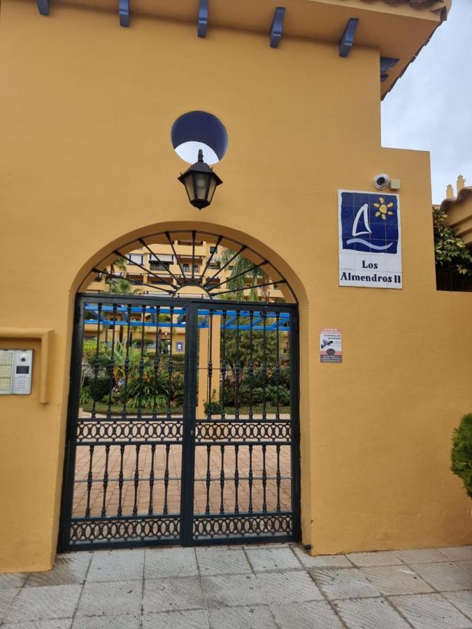 Luxury Blue Coast Seaside Retreat Marbella Apartment Ngoại thất bức ảnh