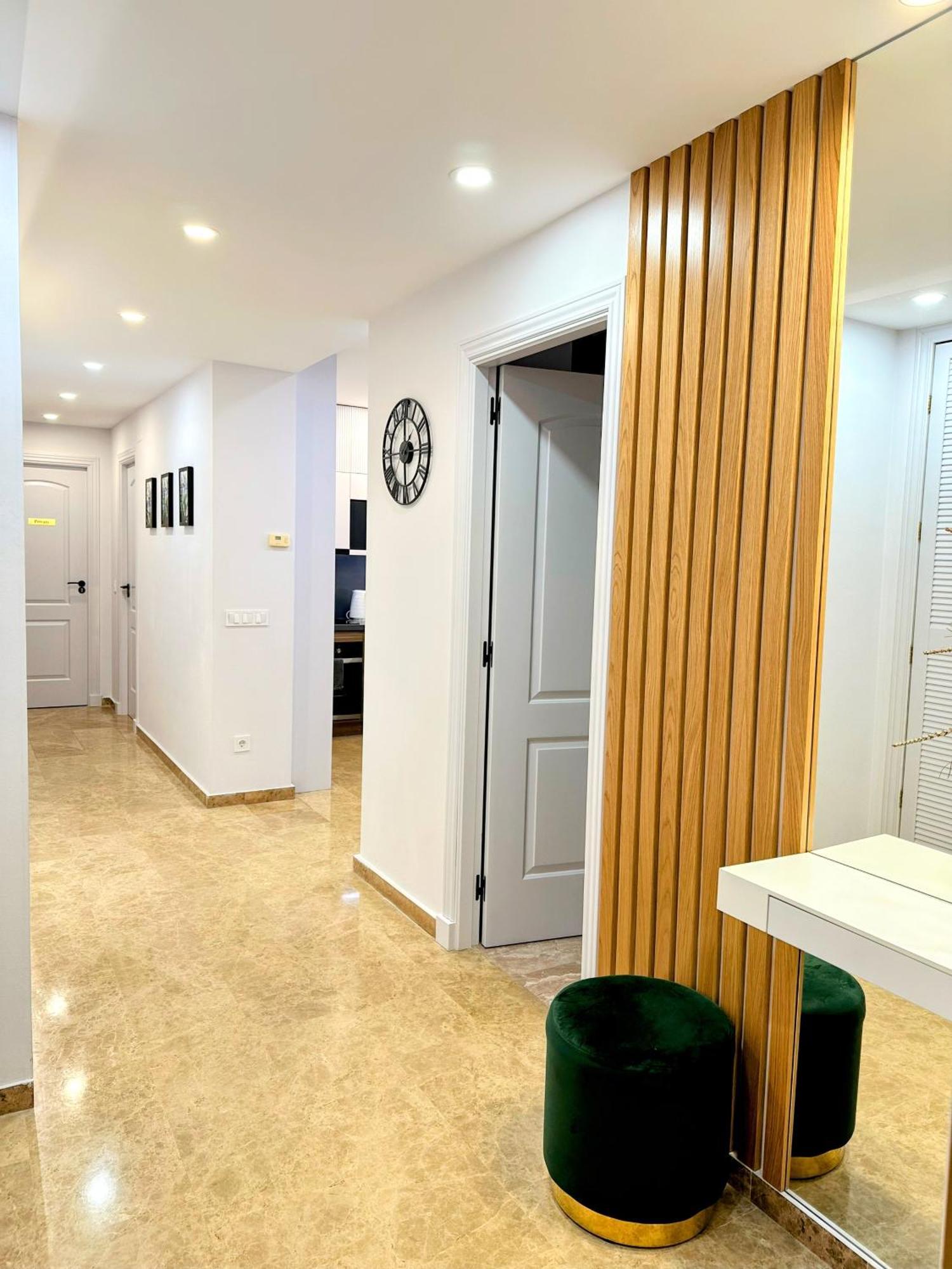 Luxury Blue Coast Seaside Retreat Marbella Apartment Ngoại thất bức ảnh