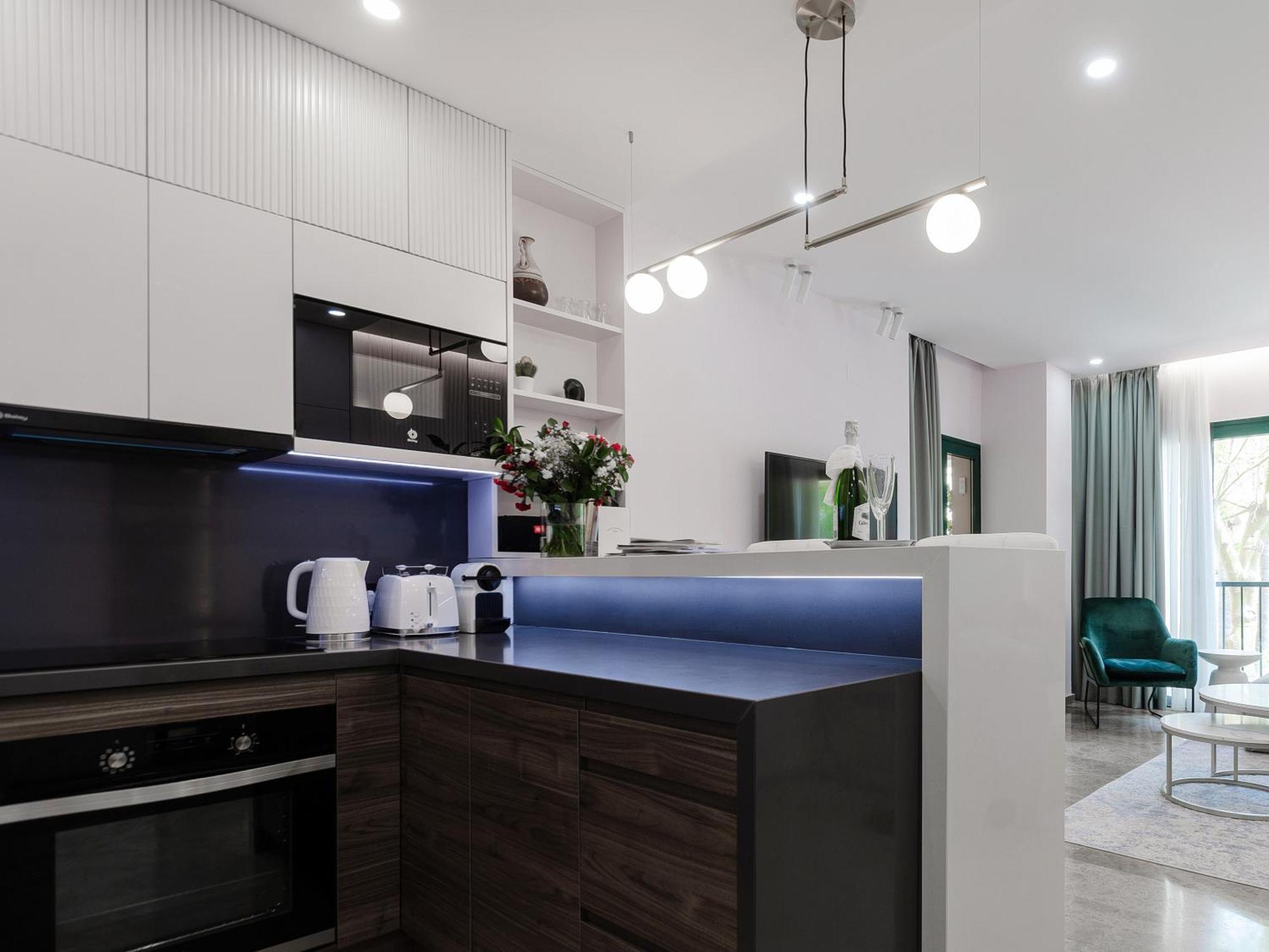 Luxury Blue Coast Seaside Retreat Marbella Apartment Ngoại thất bức ảnh